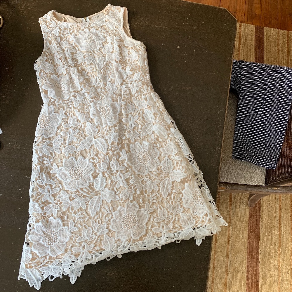 Loft petites cream lace dress. Worn twice. Retail 150